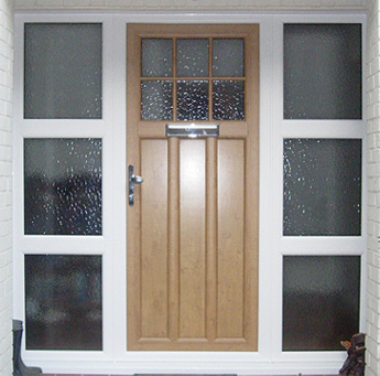 Irish Oak Door with White Combination Side Panels